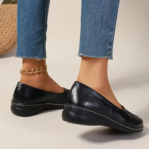 Zapatos de piel de tacón bajo estampados
