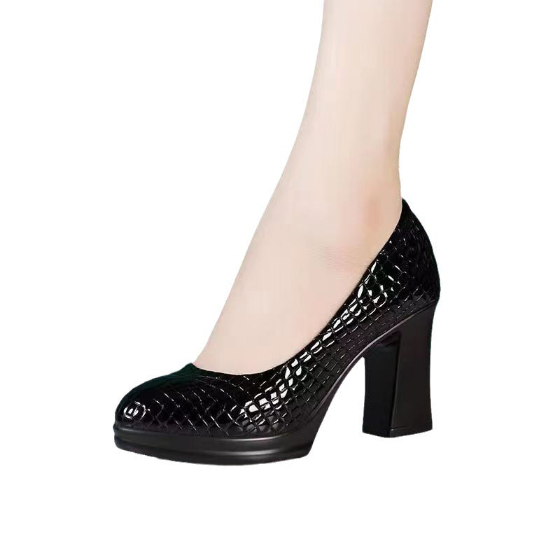 Tacones altos de piel con forma de cocodrilo 2025