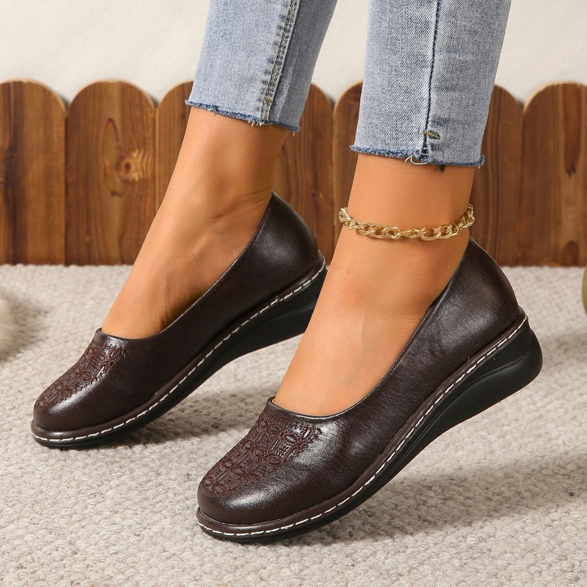 Zapatos de piel de tacón bajo estampados