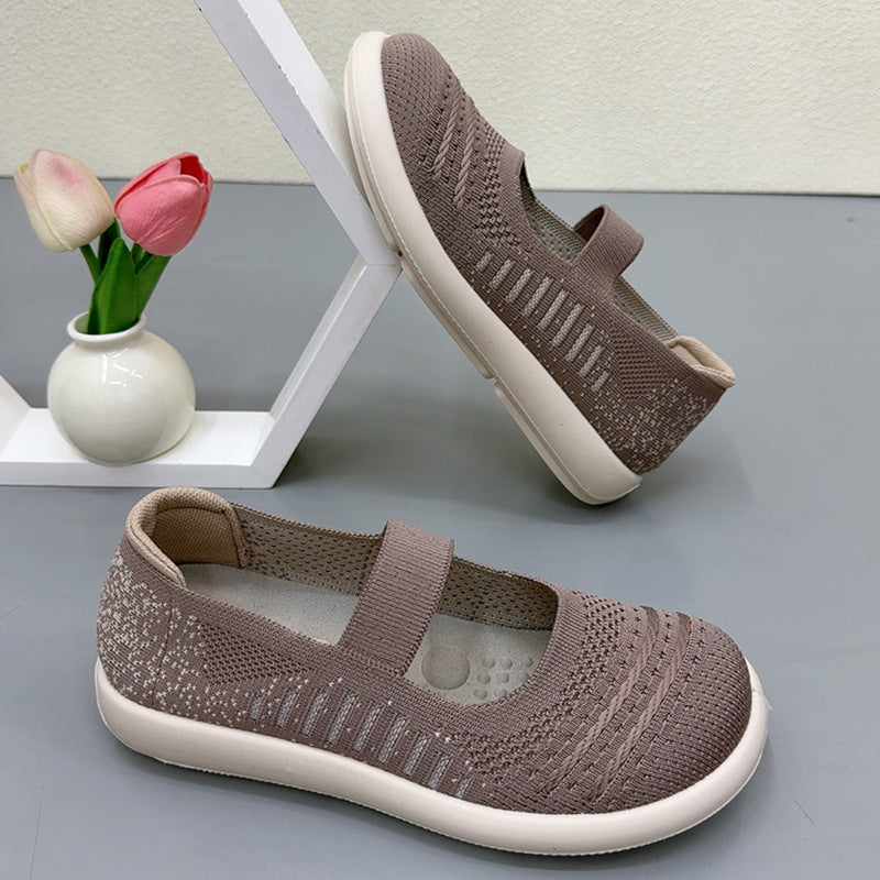 Zapatos de malla con cordones y rayas verticales