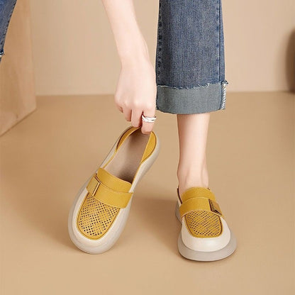Zapatos planos informales cómodos con diseño calado.