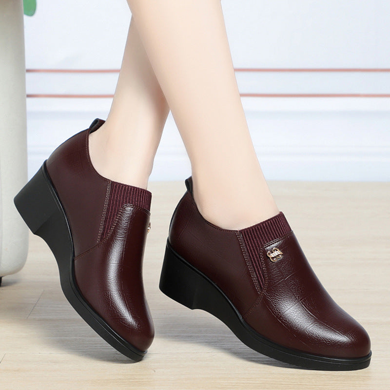 Zapatos de plataforma de cuero genuino nuevos de 2025
