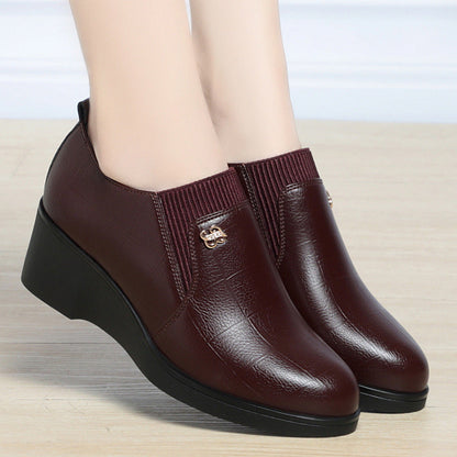 Zapatos de plataforma de cuero genuino nuevos de 2025