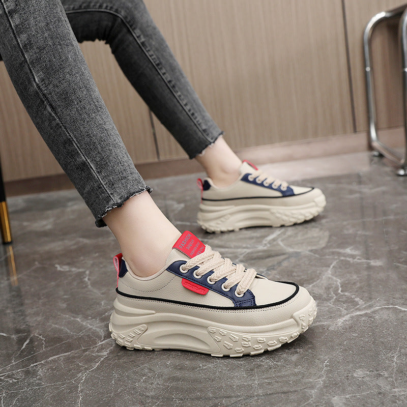 Nuevos zapatos de papá a juego con el color 2025
