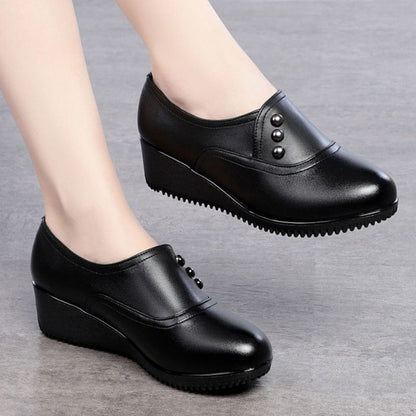 Zapatos de plataforma de cuero estilo británico, modelo 2025.
