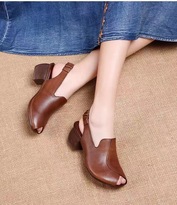 Zapatos de tacón de cuña con punta abierta