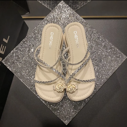 Nuevas sandalias de diamantes 2025