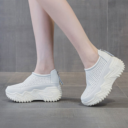 Zapatos casuales de verano con aumento de altura huecos