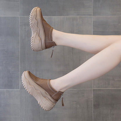 Zapatos casuales de verano con aumento de altura huecos