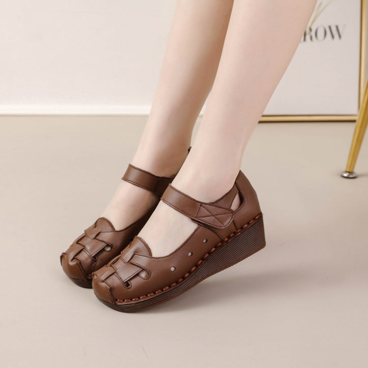 Zapatos retro de plataforma de cuero con superposiciones