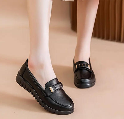 Zapatos de madre de cuatro piezas con punta redonda