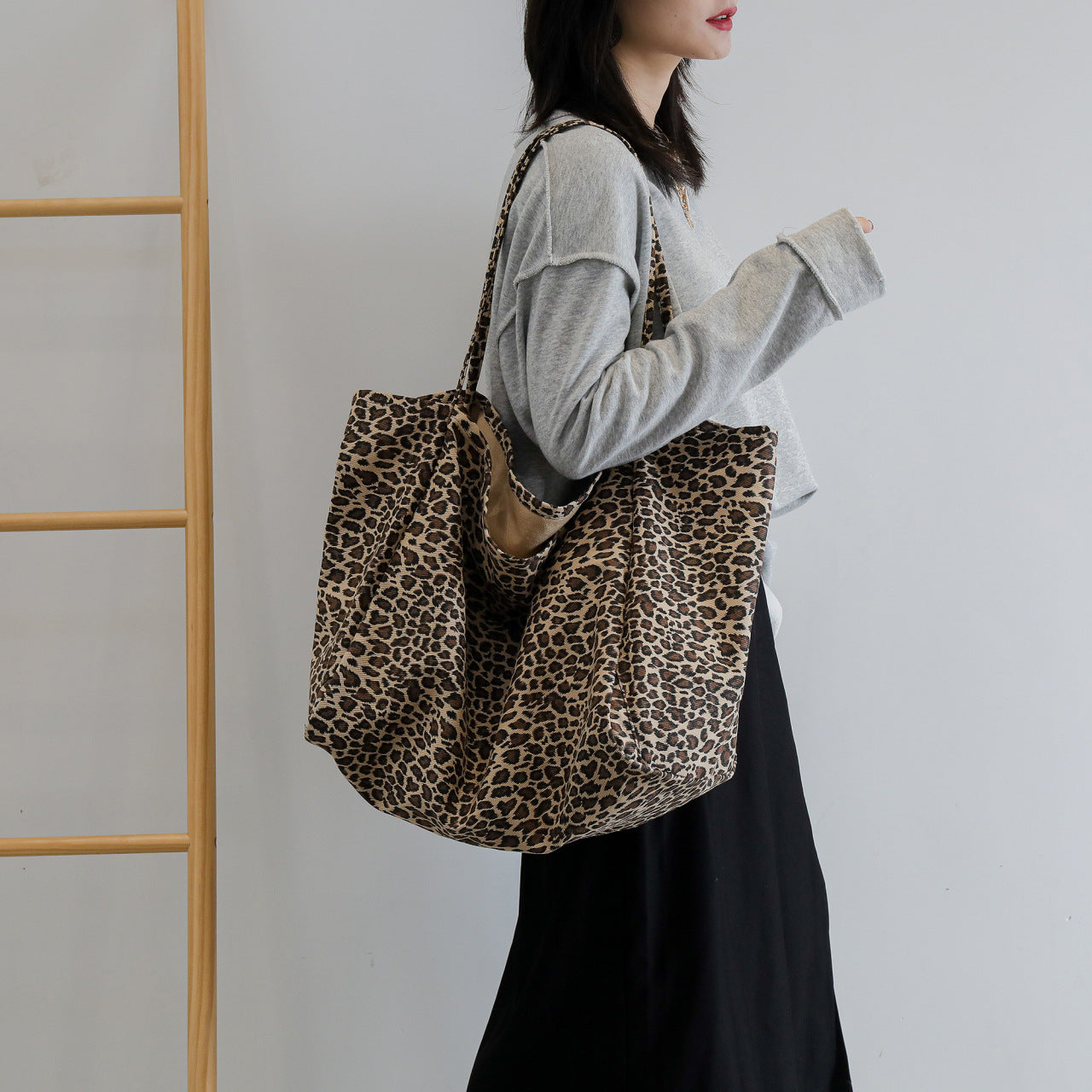 Bolso Shopper de Leopardo para Mujer: Gran Capacidad, Bolso de Hombro Elegante y Moderno