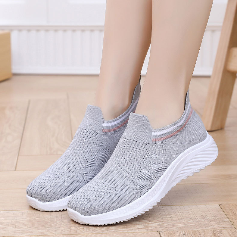 Zapatillas de tenis ligeras de suela blanda