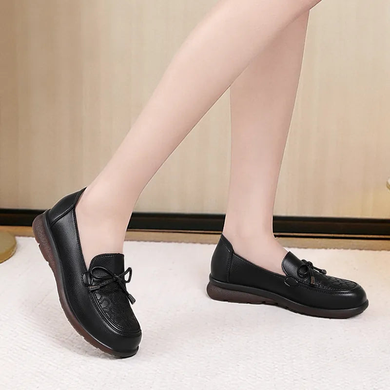 Zapatos loafer bordados corte bajo