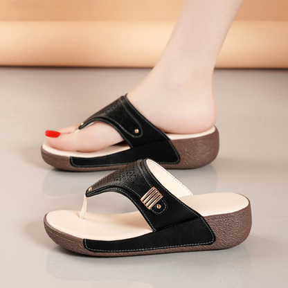 Sandalias de piel suave con suela gruesa