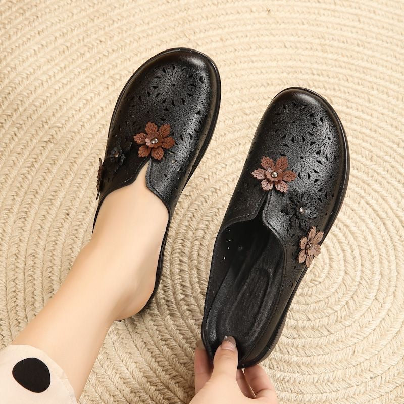 Tacones de cuña huecos antideslizantes con parte trasera cerrada.