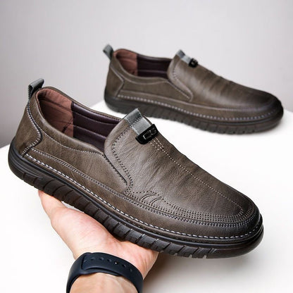 Zapatos casuales de piel suave para hombre