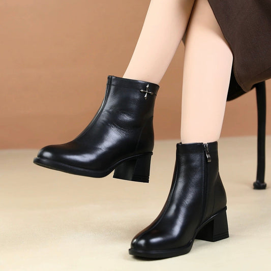 Botines de tacón grueso para mujer