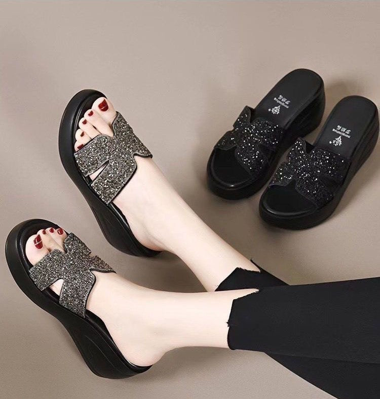 Sandalias de cuña con diamantes de imitación