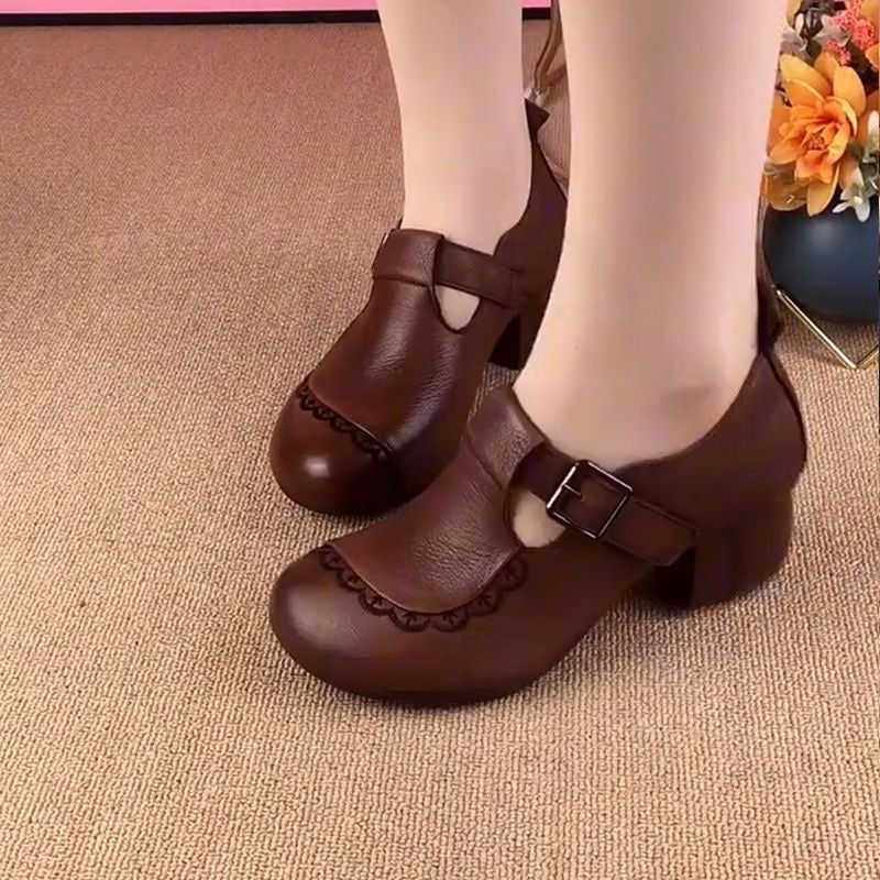 Zapatos de piel con tacón grueso y punta redonda