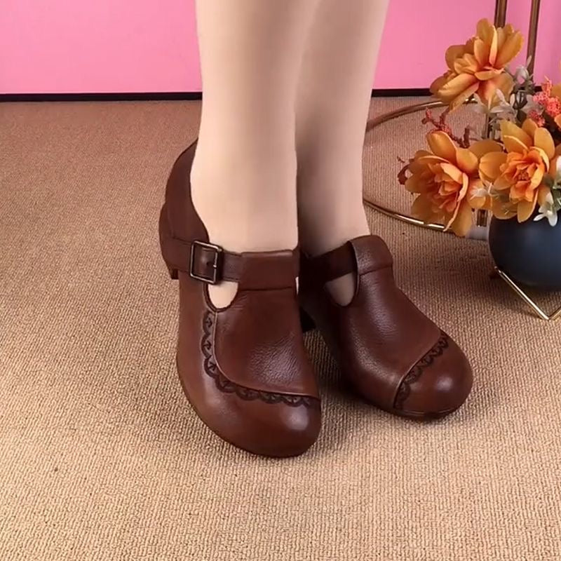 Zapatos de piel con tacón grueso y punta redonda