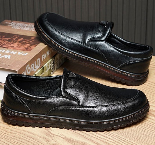 2025 nuevos zapatos casuales de cuero genuino para hombres