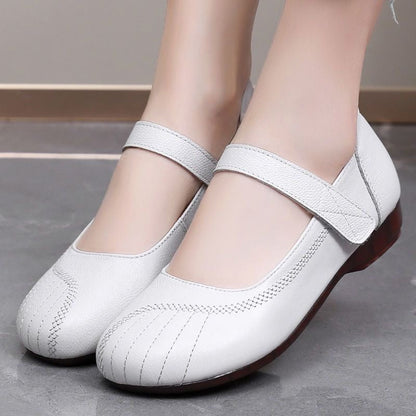 Zapatos de cuero con suela blanda y velcro