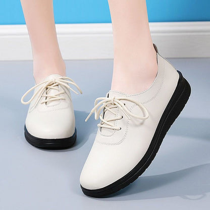 Zapatos de piel con suela blanda y superficie suave