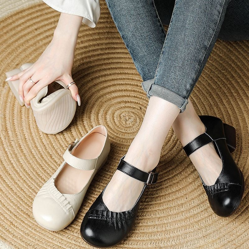 Zapatos de piel de tacón medio con suela blanda