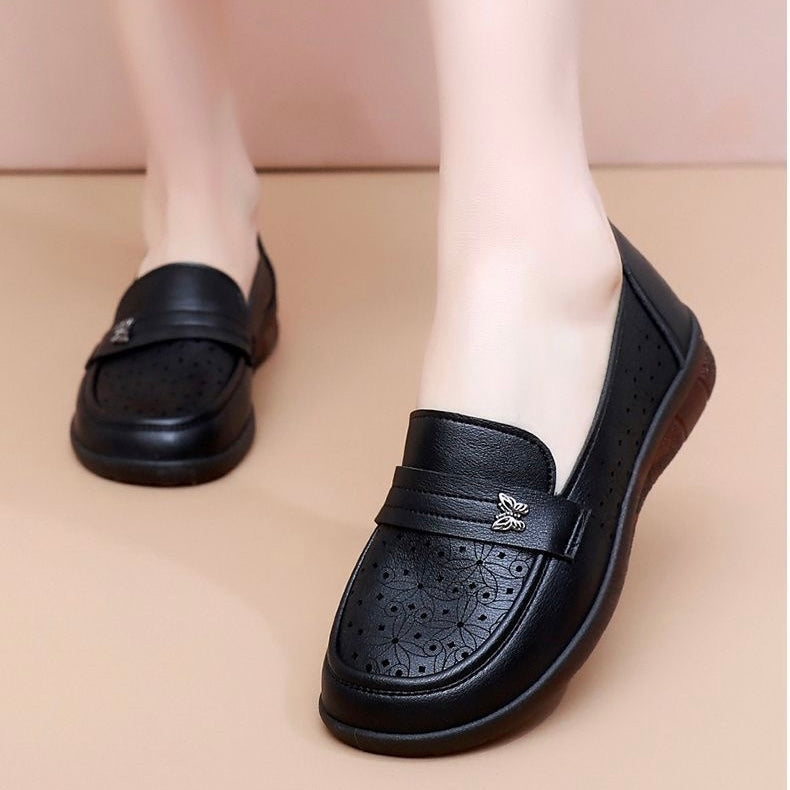 Zapatos de cuero cómodos con suela blanda
