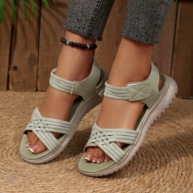 Sandalias con cierre de velcro