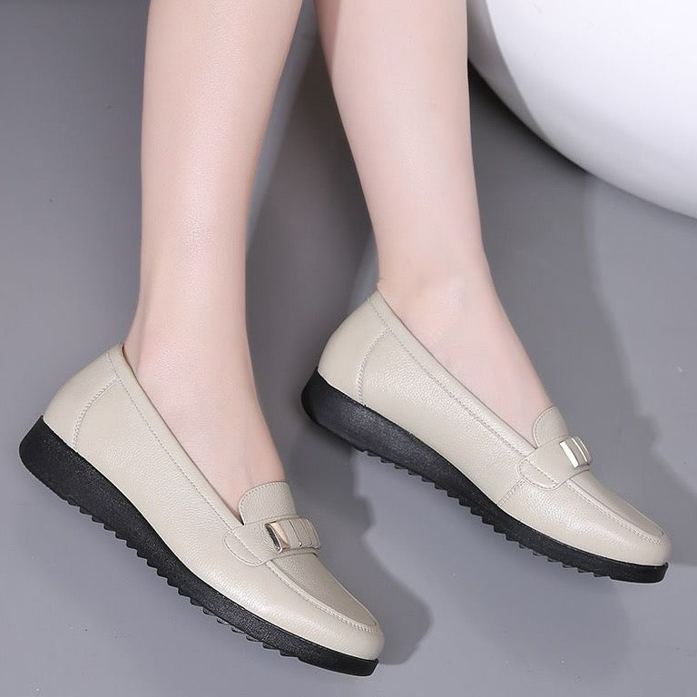 Zapatos de piel con suela blanda