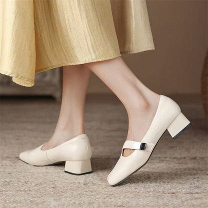 Zapatos de piel con tacón grueso y punta cuadrada