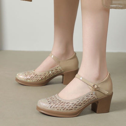 tacones altos de malla calada