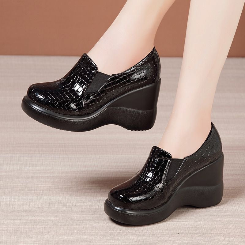 Zapatos de piel cómodos con tacón de cuña y punta redonda