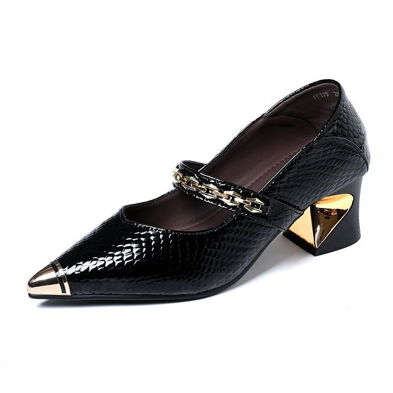 Zapatos punta fina con tacón ancho