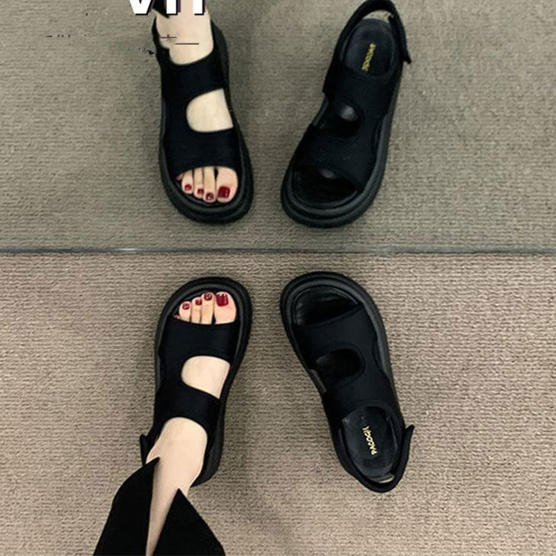 Nuevas sandalias deportivas de suela gruesa