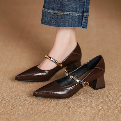 Zapatos Mary Jane de Tacón con Hebilla Dorada