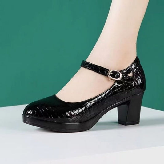 Tacones altos de piel con forma de cocodrilo 2025