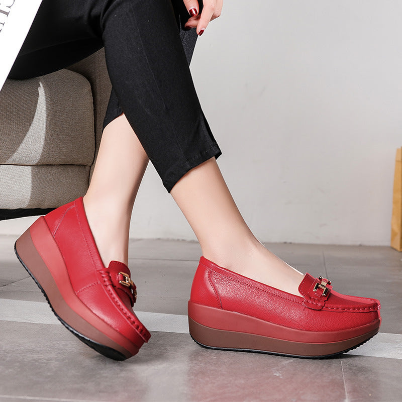 Zapatos suaves de cuero genuino con suela gruesa