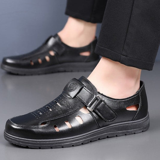 Crocs de cuero estándar para hombre (M)