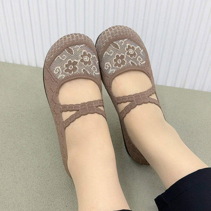 Zapatos de malla con tiras de flores pequeñas