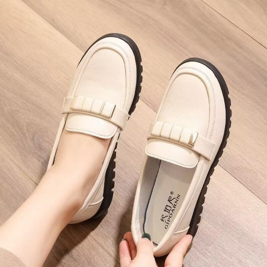 Zapatos de madre de cuatro piezas con punta redonda