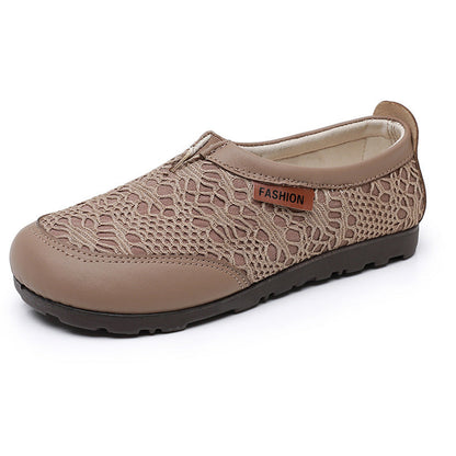 Zapatos mujeres nuevos zapatos de encaje de primavera 2025 zapatos individuales ligeros con un pedal zapatos de pescador