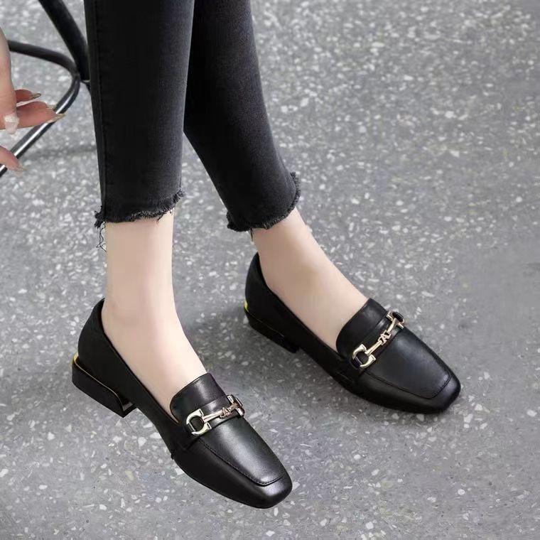 Zapatos de piel exquisitos para mujer con tacón bajo y punta cuadrada