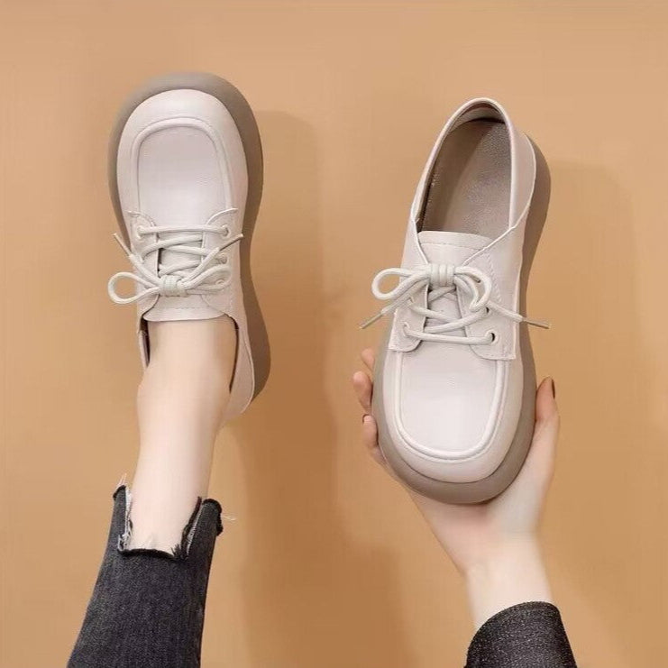 2025 zapatos cómodos de piel con suela blanda