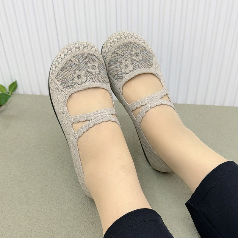 Zapatos de malla con tiras de flores pequeñas