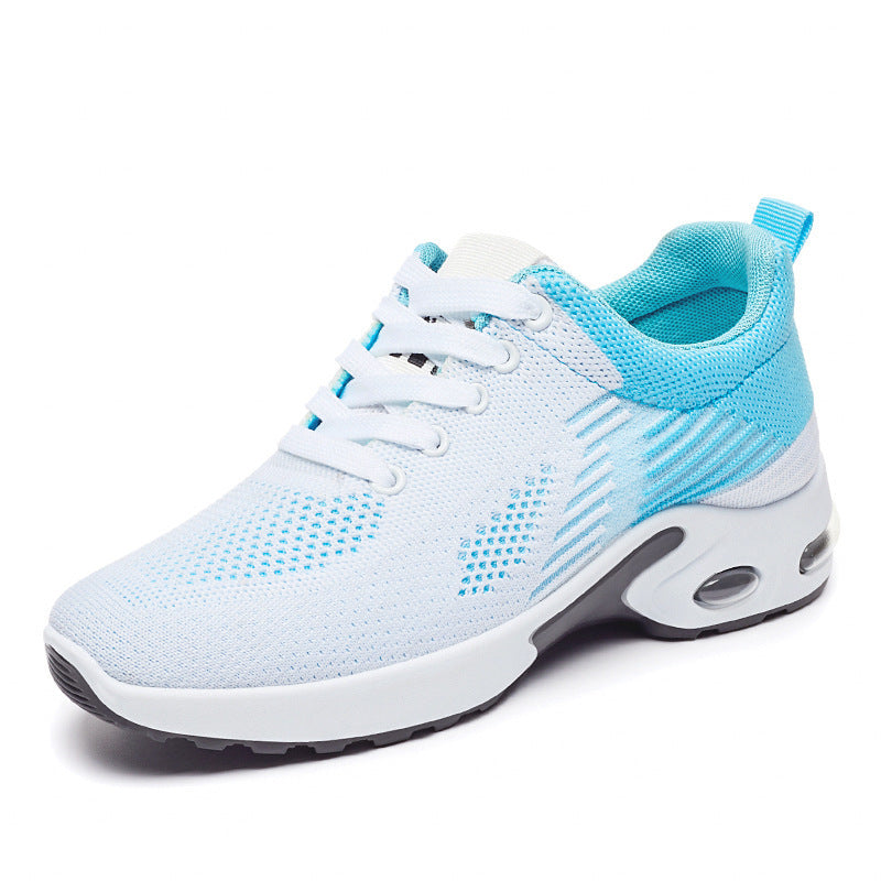 Nuevas zapatillas deportivas de verano de suela blanda.