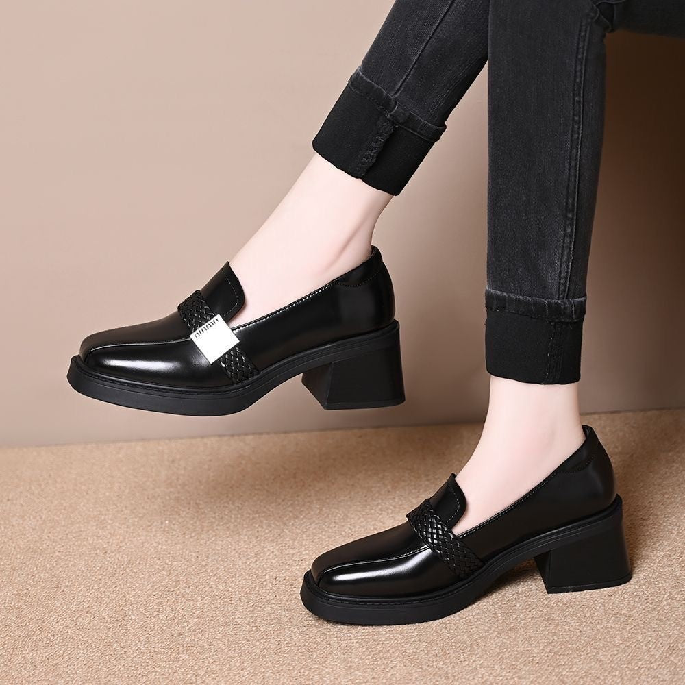 Zapatos retro de piel con tacón grueso y punta cuadrada