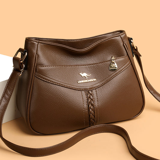 Bolso bandolera elegante de piel suave